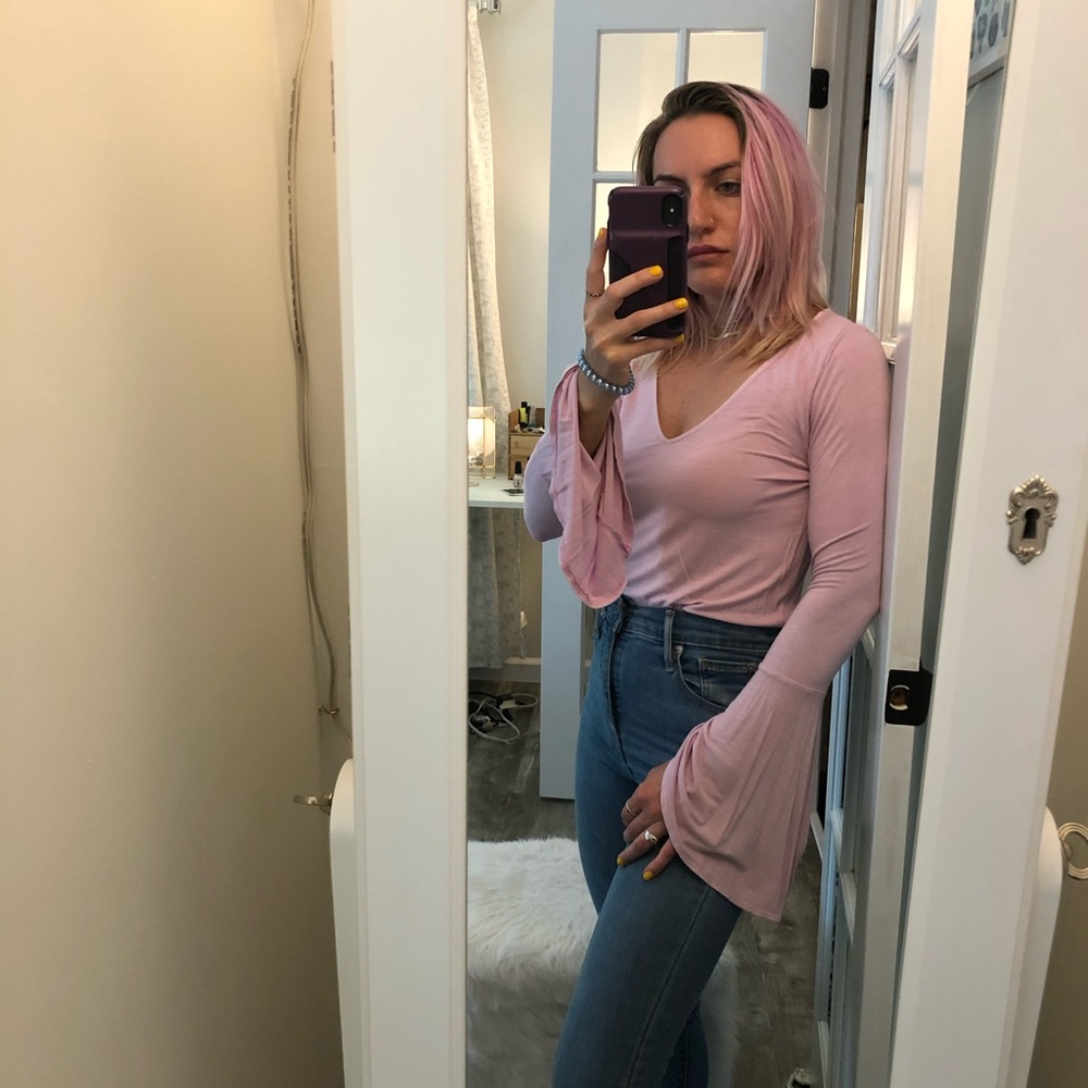 AE soft & sexy bell sleeve purple shirt v neck sm